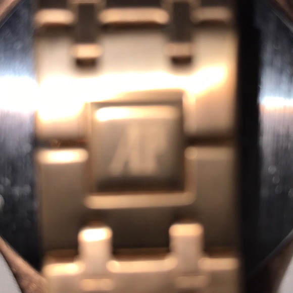 Audemars Piguet - Picture 3 of 5